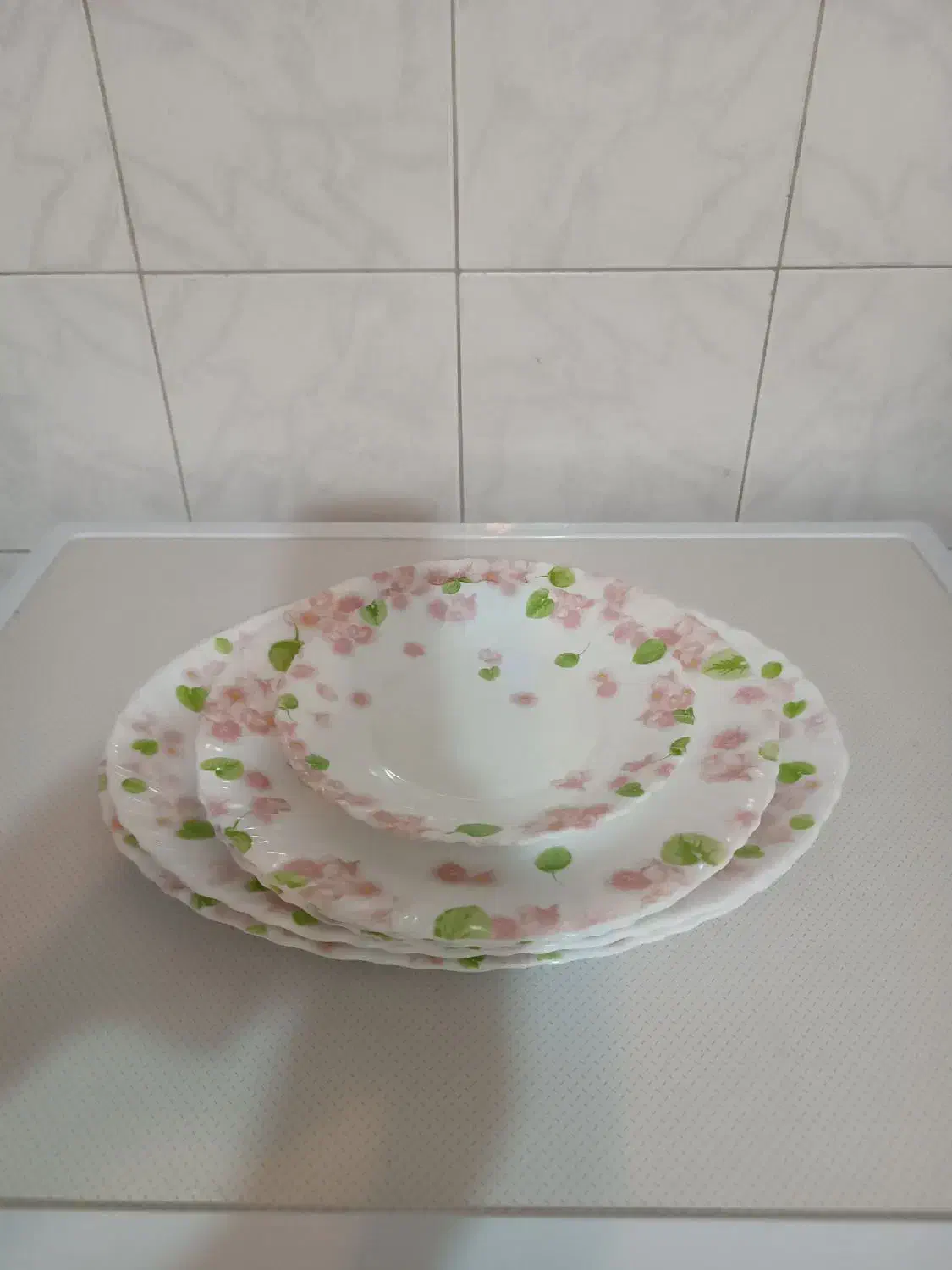 آرکوپال امارات|ظروف سرو و پذیرایی|مشهد, سیلو|دیوار