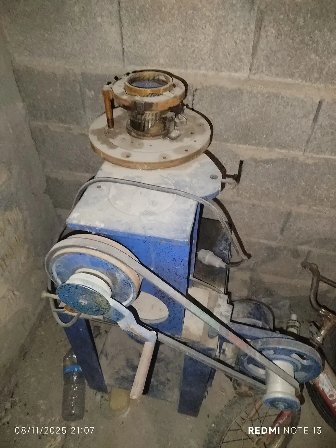 یک دستگاه پرس صنعتی و اسکاج بافی به فروش می‌رسد.|ماشین‌آلات صنعتی|شیراز, جمال آباد|دیوار