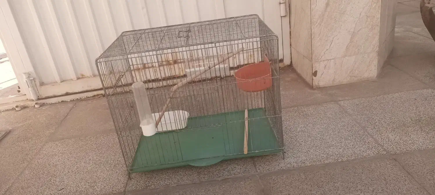 قفس قناری در حد نو|لوازم جانبی حیوانات|اردکان, |دیوار