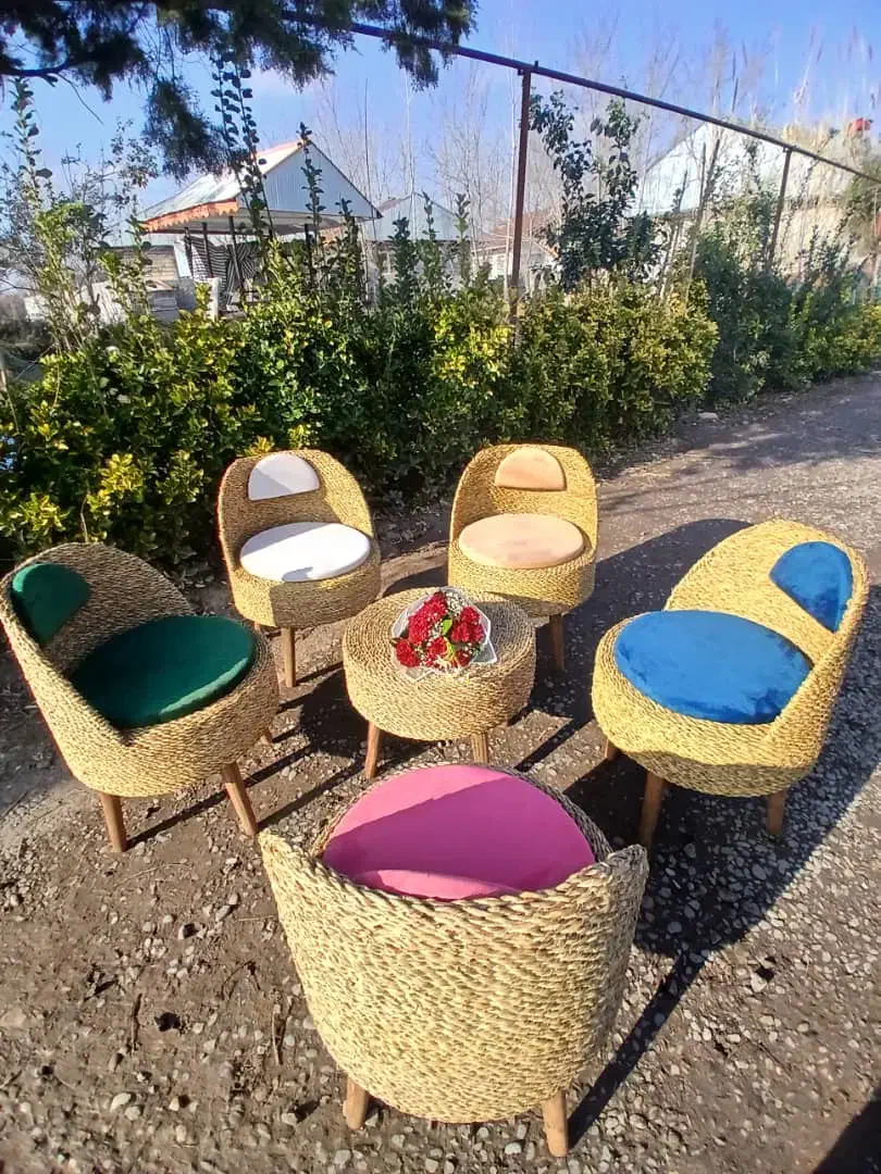 نیمکت حصیری جدید با پایه چوبی|صندلی و نیمکت|شیراز, حافظیه|دیوار