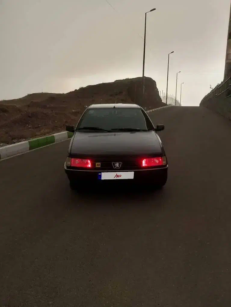 پژو 405 مدل 82|خودرو سواری و وانت|پردیس, فاز ۹|دیوار