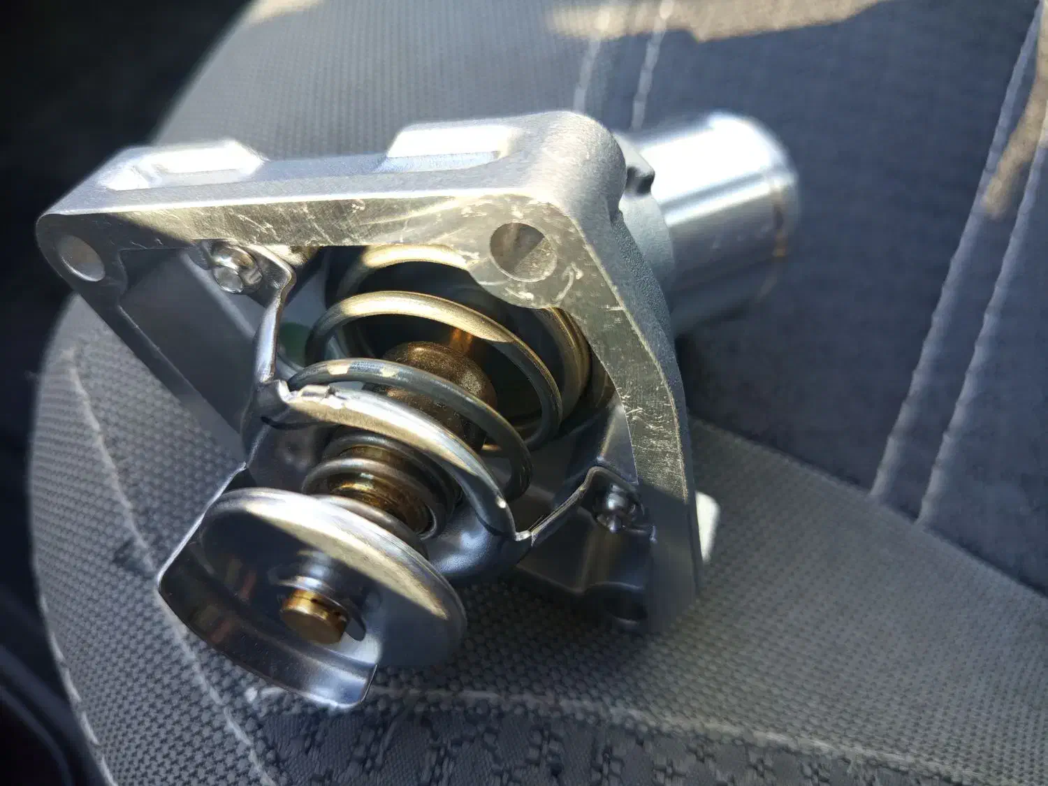 ترموستات بزرگ ماکسیما اصلی|قطعات یدکی و لوازم جانبی|هشتگرد, شهرک ولیعصر (مصلی)|دیوار