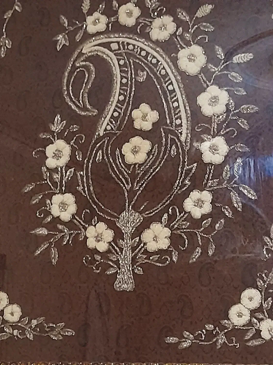 ترمه ابریشم با طرح گلهای برچسته دست دوز|کلکسیون و سرگرمی|تهران, وحیدیه|دیوار