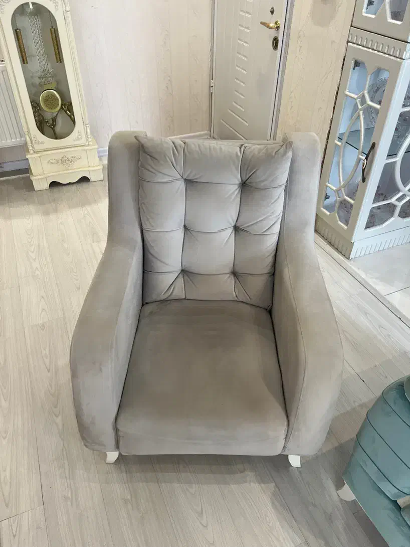 مبل راحتی نیم ست|مبلمان خانگی و میز عسلی|اردبیل, |دیوار