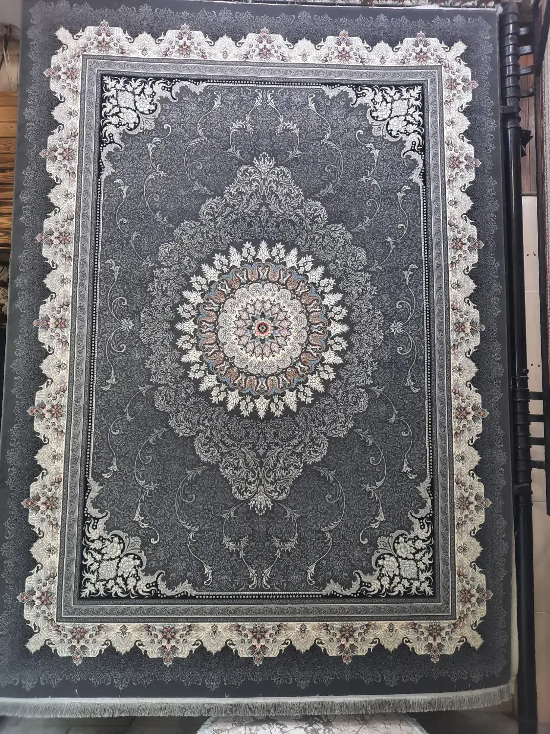 سرای تخفیفی فرش های اصلی۷۰۰شانه۲۵۵۰واقعی اکریلیک|فرش|مشکیندشت, |دیوار