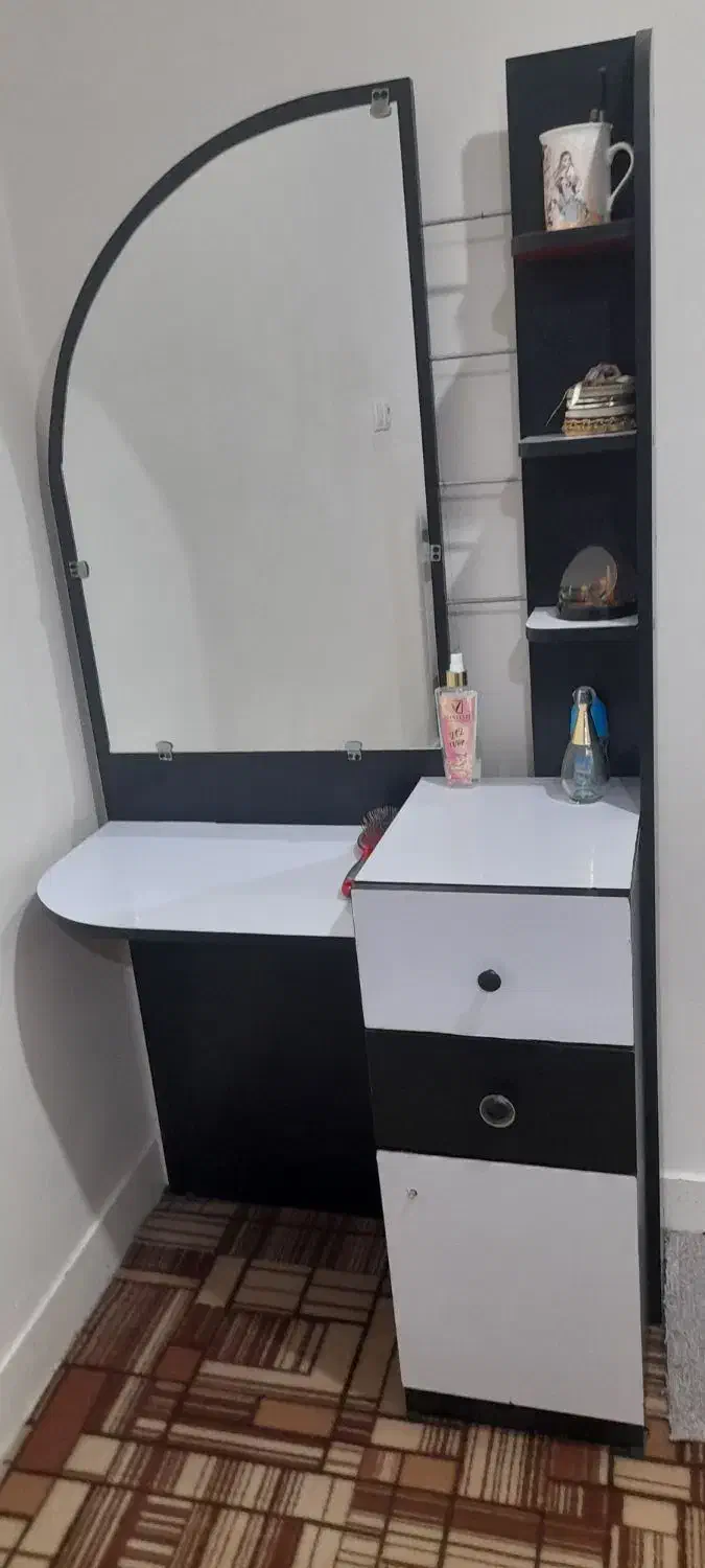 میز آرایش،لباسشویی،یخچال|حراج|اهواز, فاز ۵ پاداد|دیوار