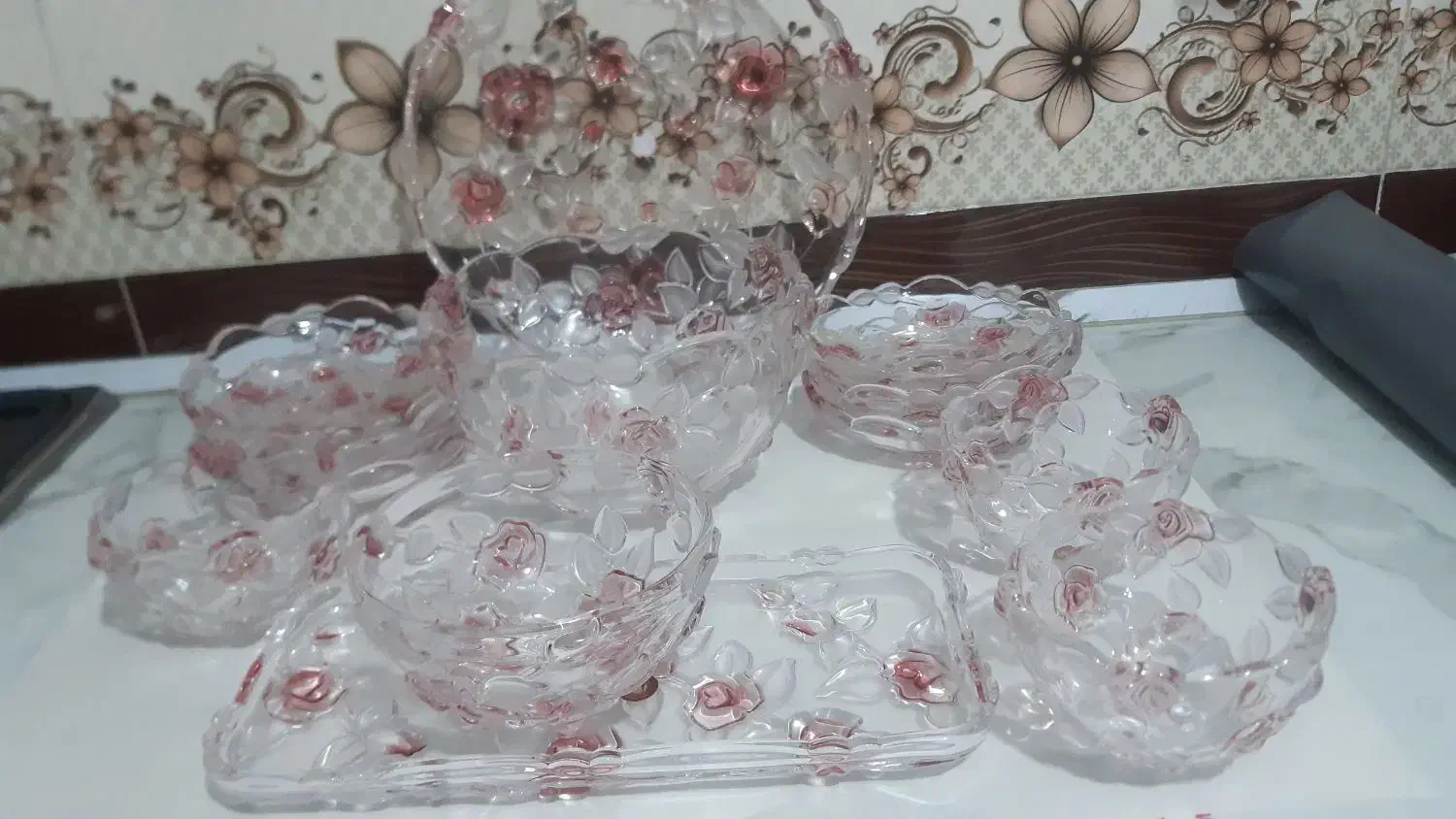 سرویس پذیرایی ناتاشا|ظروف سرو و پذیرایی|بناب, |دیوار