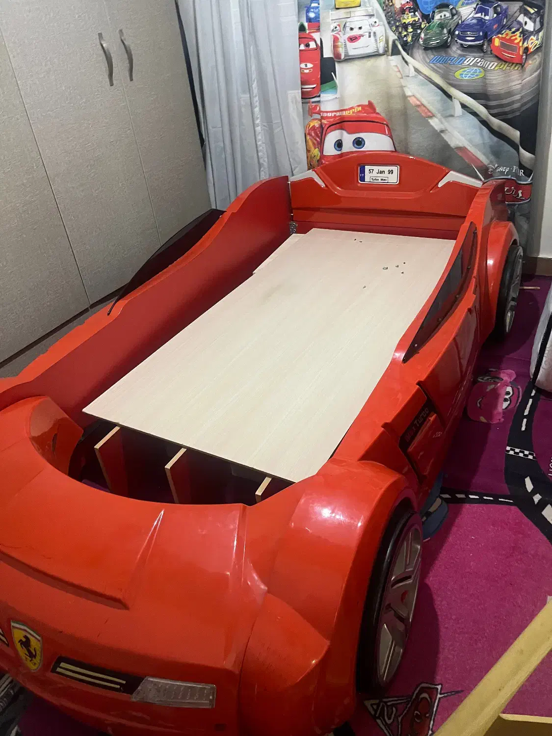 تخت ماشین و تشک ، کد و پرده و موکت|تخت و سرویس خواب|رشت, یخسازی|دیوار