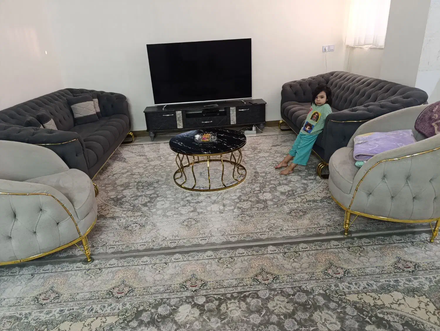 مبل هفت نفره|مبلمان خانگی و میز عسلی|رباط‌کریم, نصیرشهر|دیوار