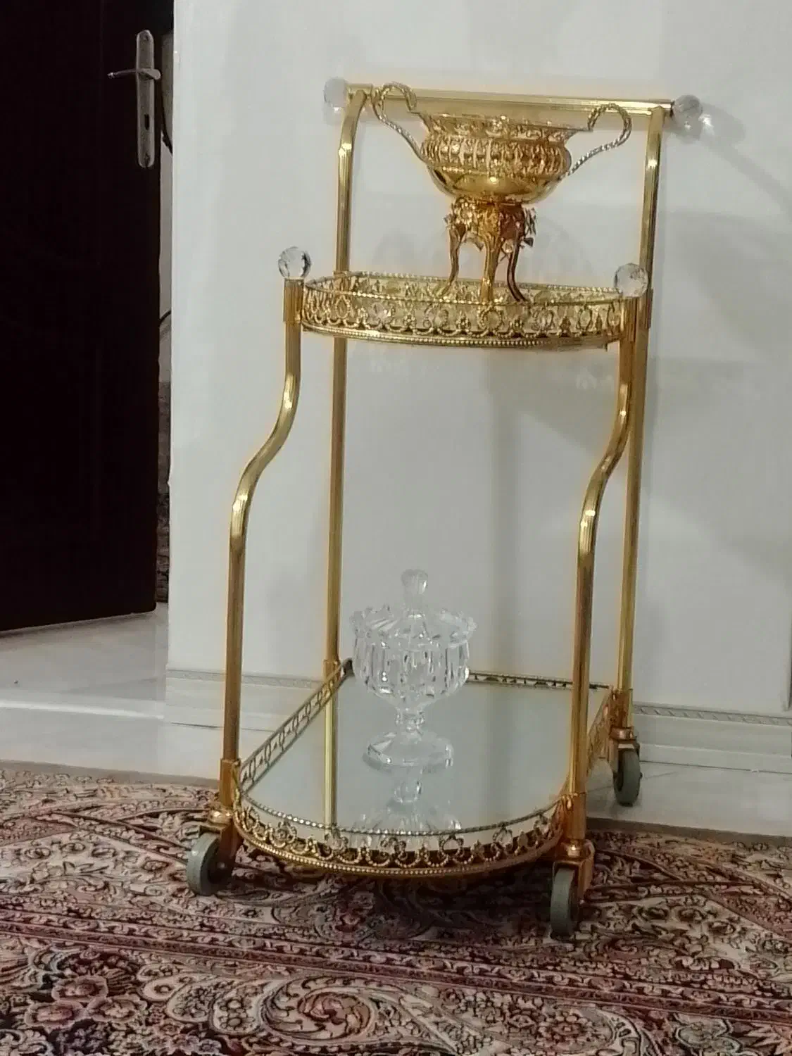 یک عدد میزبار|بوفه، ویترین، کنسول|چناران, |دیوار