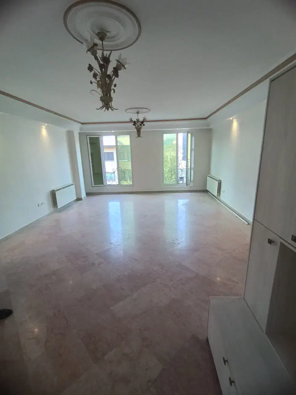 ظفر/۱۰۰متر/۲خواب/فول امکانات/تکواحدی