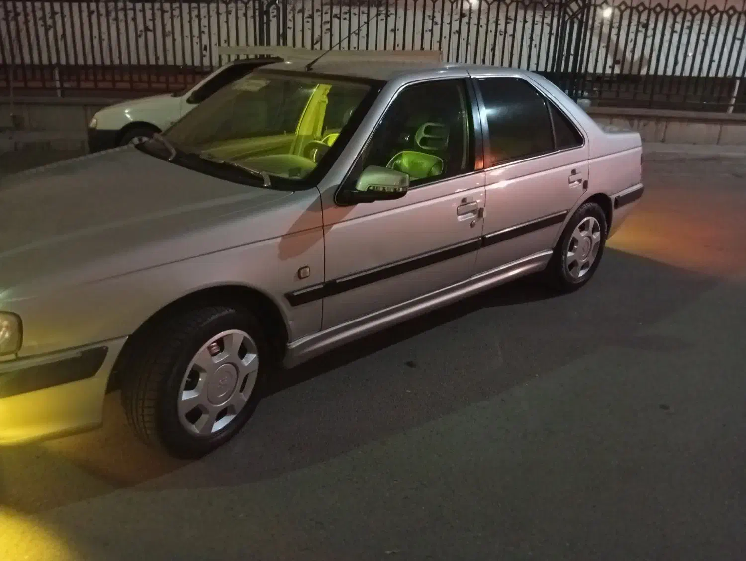 پژو پارس|خودرو سواری و وانت|مشهد, کارگران|دیوار