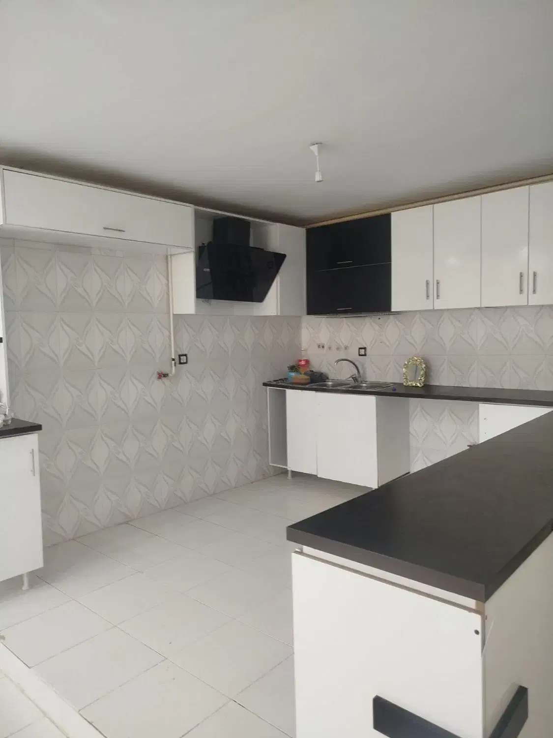 فروش فوری تمامی کابینت ها و هود آشپزخانه|آب‌چکان و نظم‌دهنده ظروف|نهاوند, |دیوار