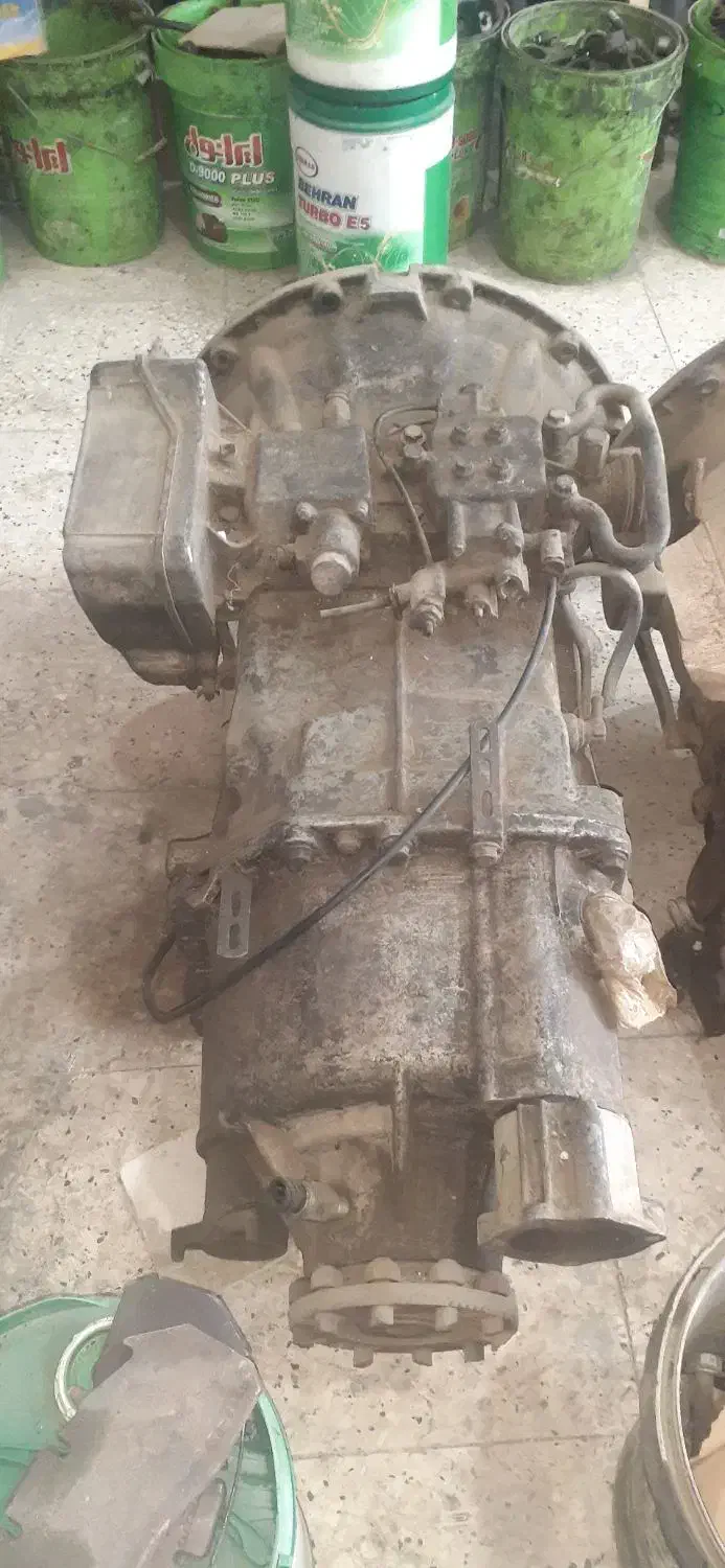 گیربکس ولوو و اف ام۰ ومحورکامل اف ام۹|قطعات یدکی و لوازم جانبی|اصفهان, خانه اصفهان|دیوار