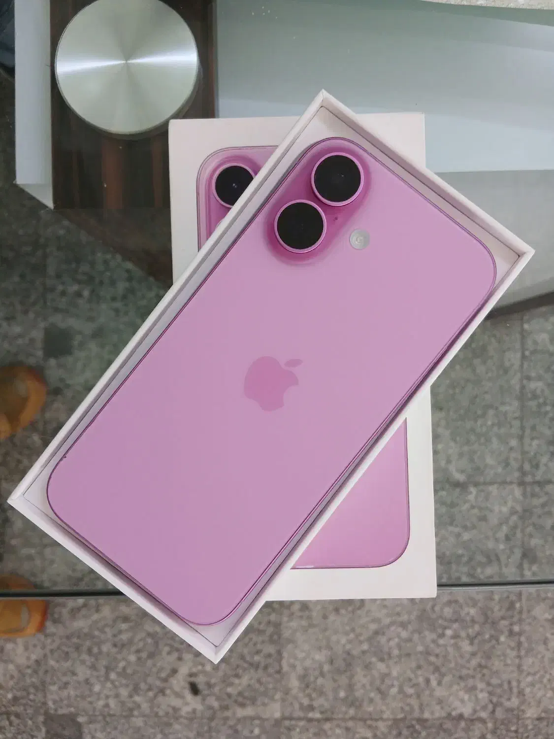 16نرمال|موبایل|قم, باغ شازده|دیوار