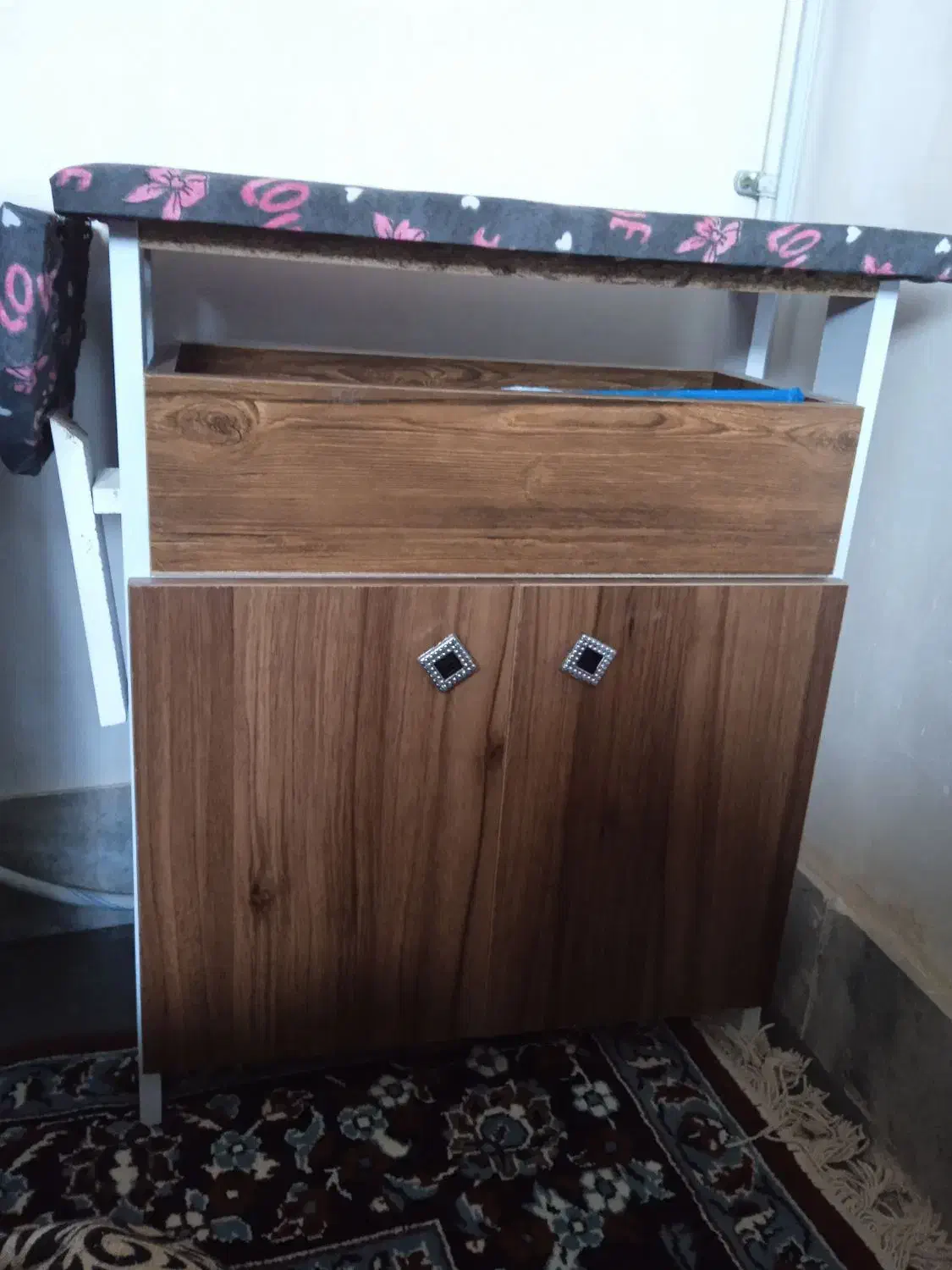 میز اتو|اتو و لوازم اتو|بیرجند, |دیوار