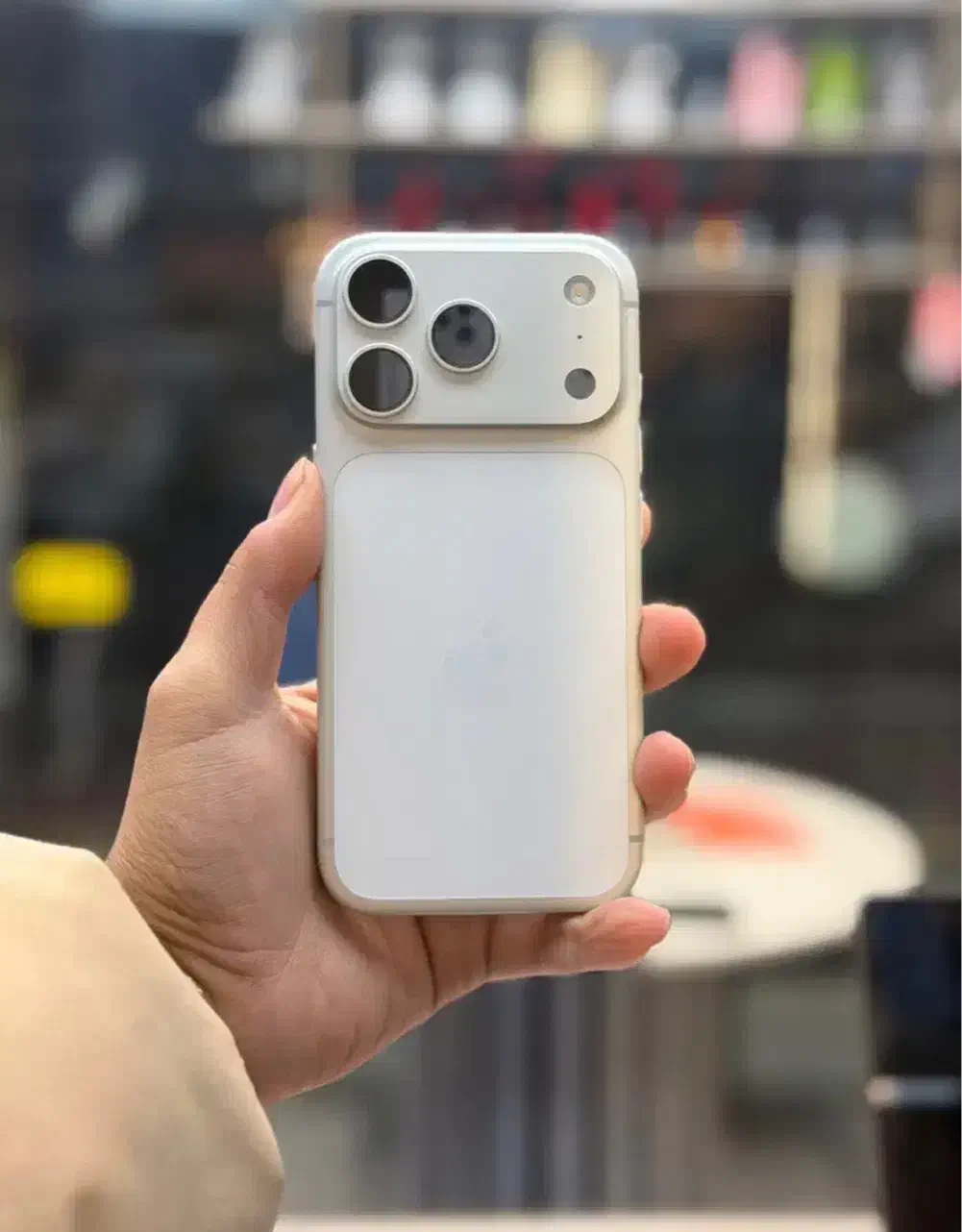 17 pro zaa|موبایل|قم, بکایی|دیوار