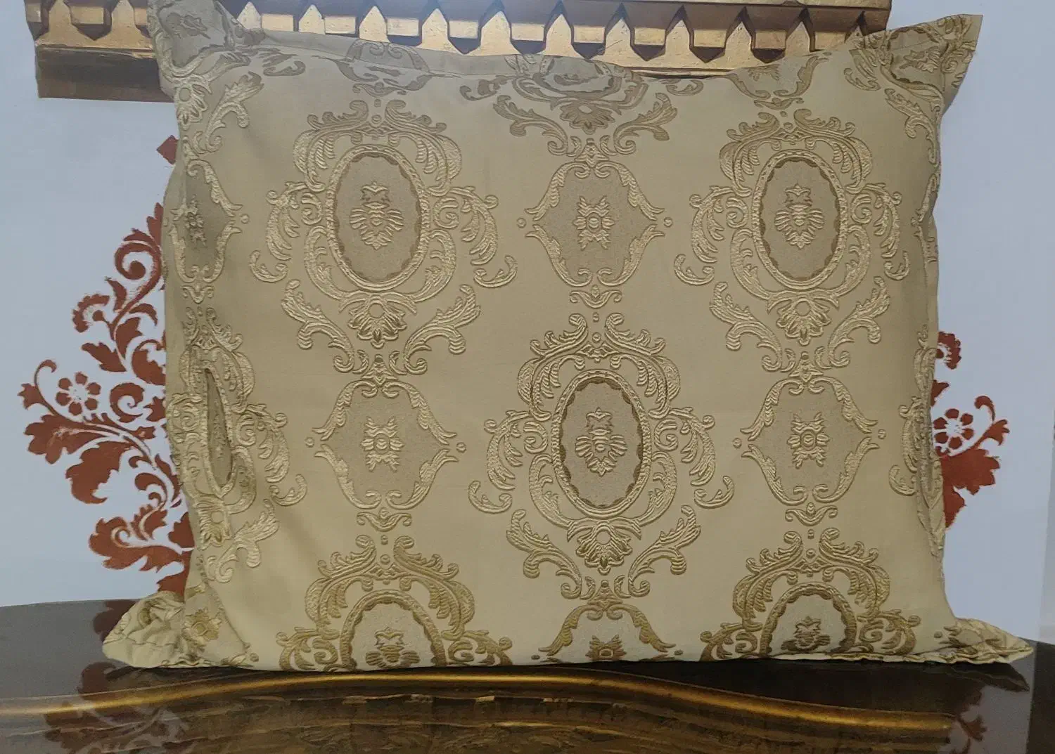 بالش|رختخواب، بالش، پتو|مرند, |دیوار