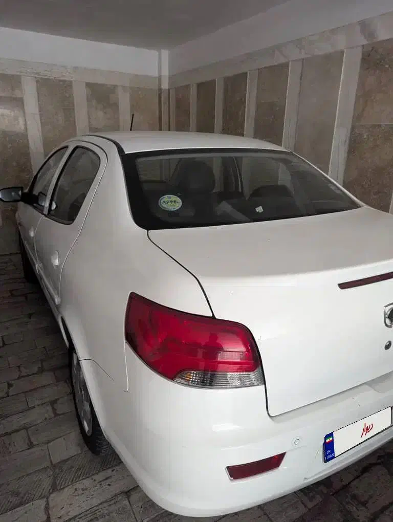 رانا پلاس سفید|خودرو سواری و وانت|تهران, شهرک چیتگر|دیوار