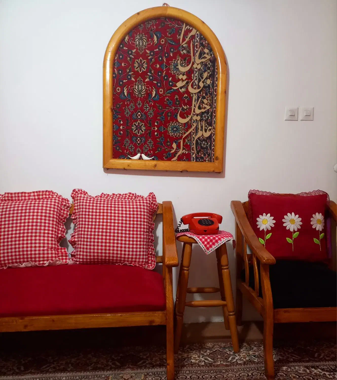 مبل ۸ نفره سنتی|مبلمان خانگی و میز عسلی|بابل, |دیوار