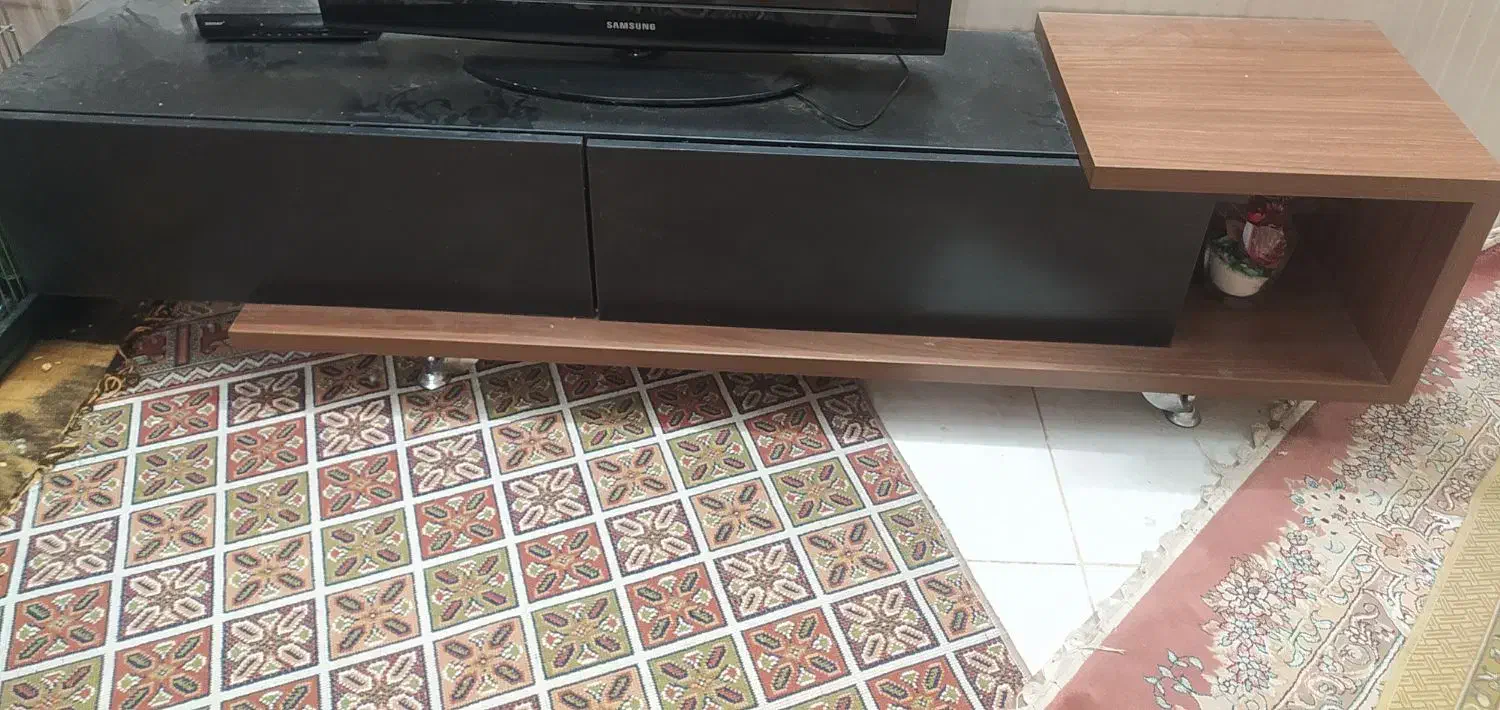 میز تی وی|میز تلویزیون|قم, حنیف نژاد|دیوار