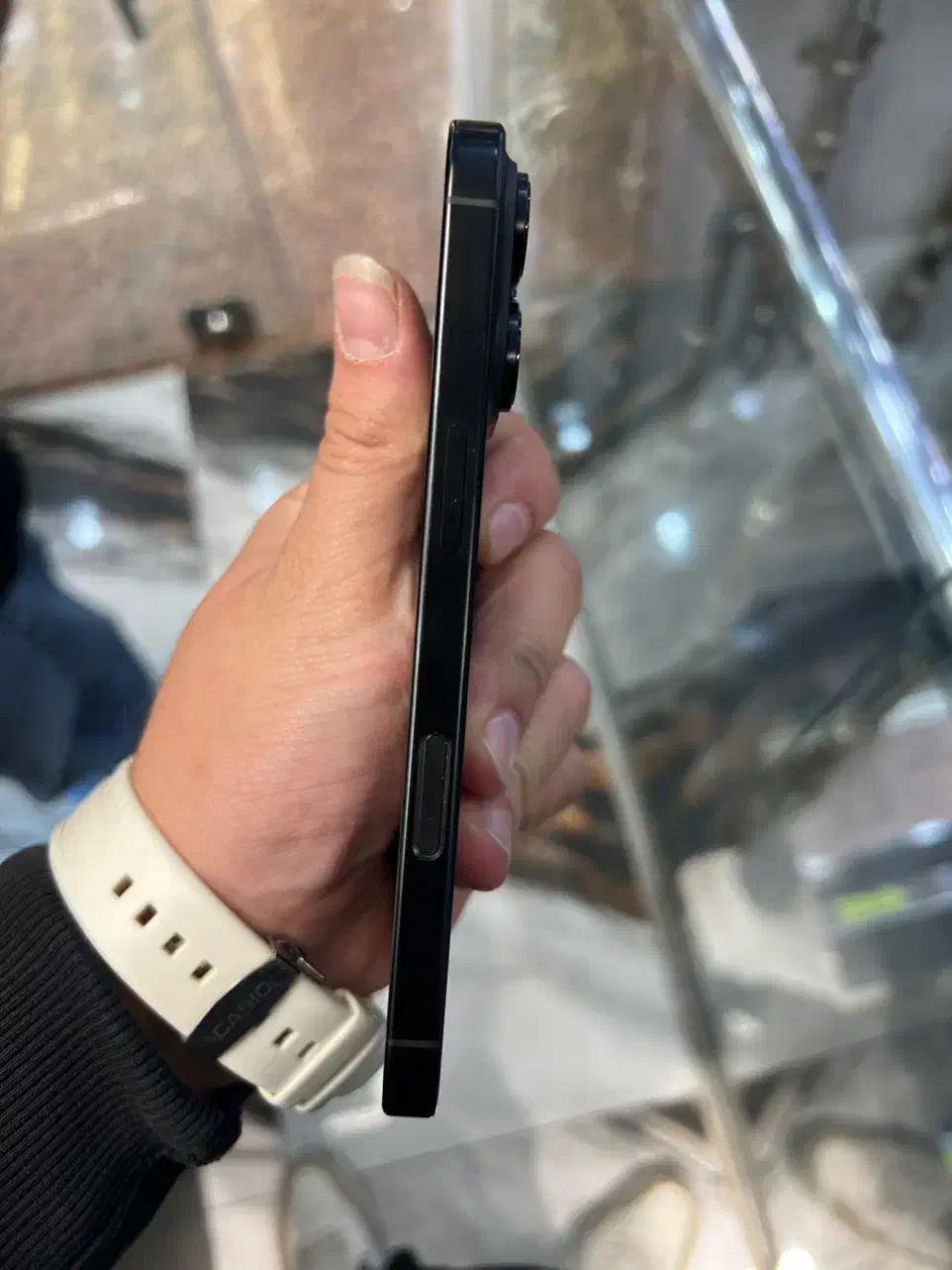 Iphone 16 pro با رجیستر|موبایل|تهران, نارمک|دیوار