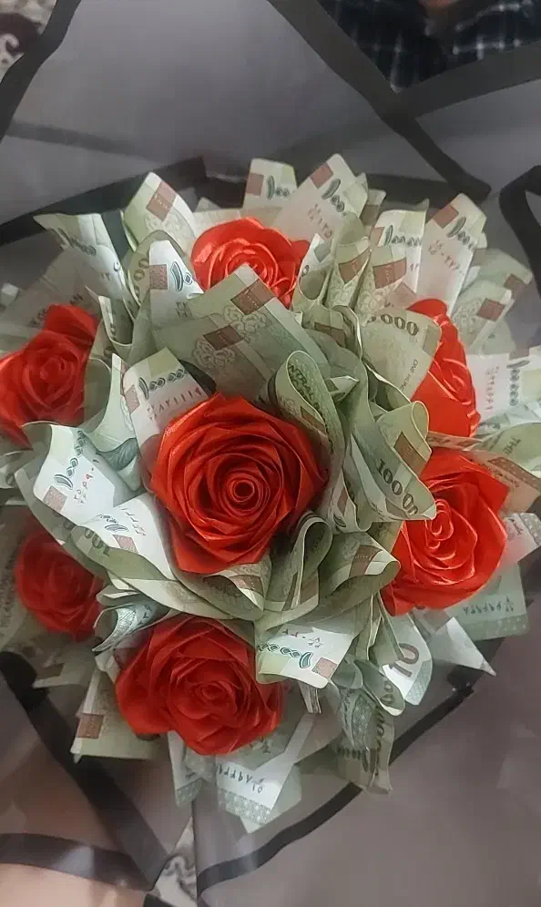 گل دست ساز|گل مصنوعی|قم, زند آباد|دیوار