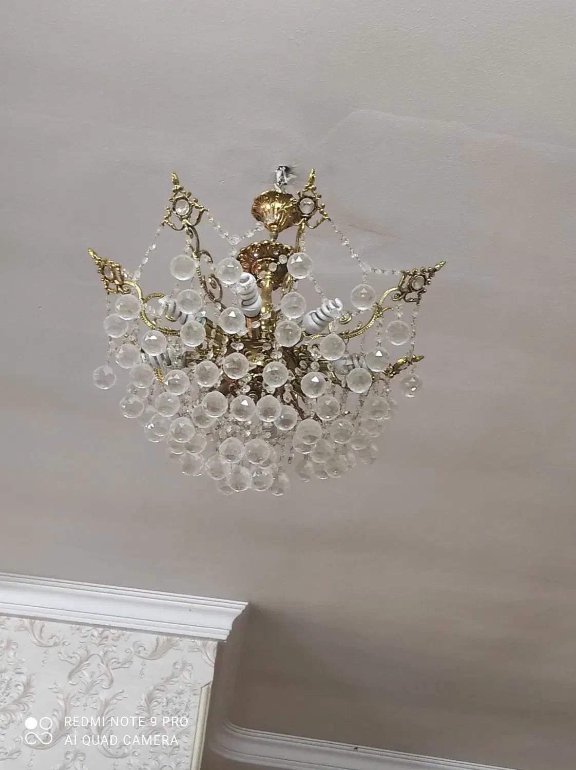 لوستر ۸ شاخه جنس برنز|لوستر و چراغ آویز|پردیس, فاز ۴|دیوار