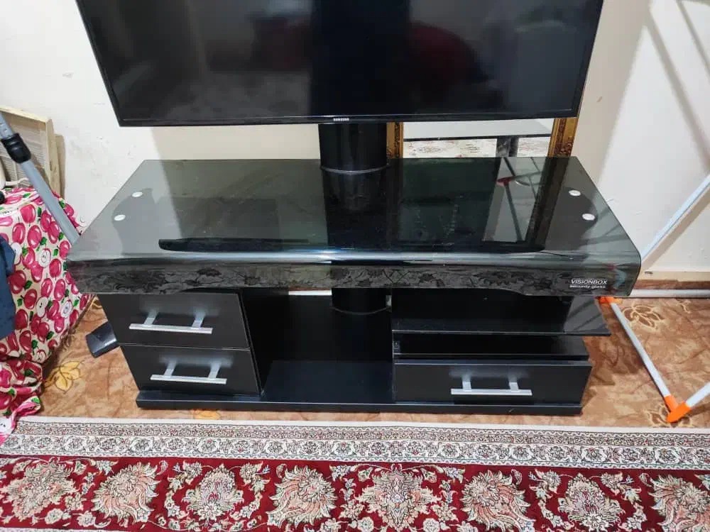 میز شیشه ای تلویزیون|میز تلویزیون|اهواز, کوی سعدی|دیوار