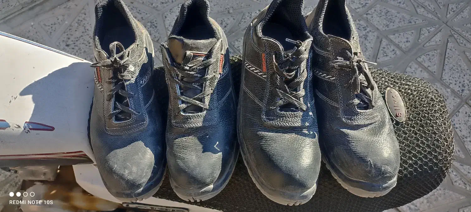 کفش ایمنی|کیف، کفش، کمربند|بروجرد, |دیوار