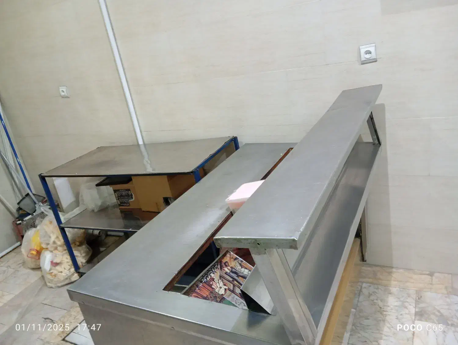 واگذاری مغازه ساندویچی پیانو|اجارهٔ مغازه و غرفه|مشهد, هفده شهریور|دیوار