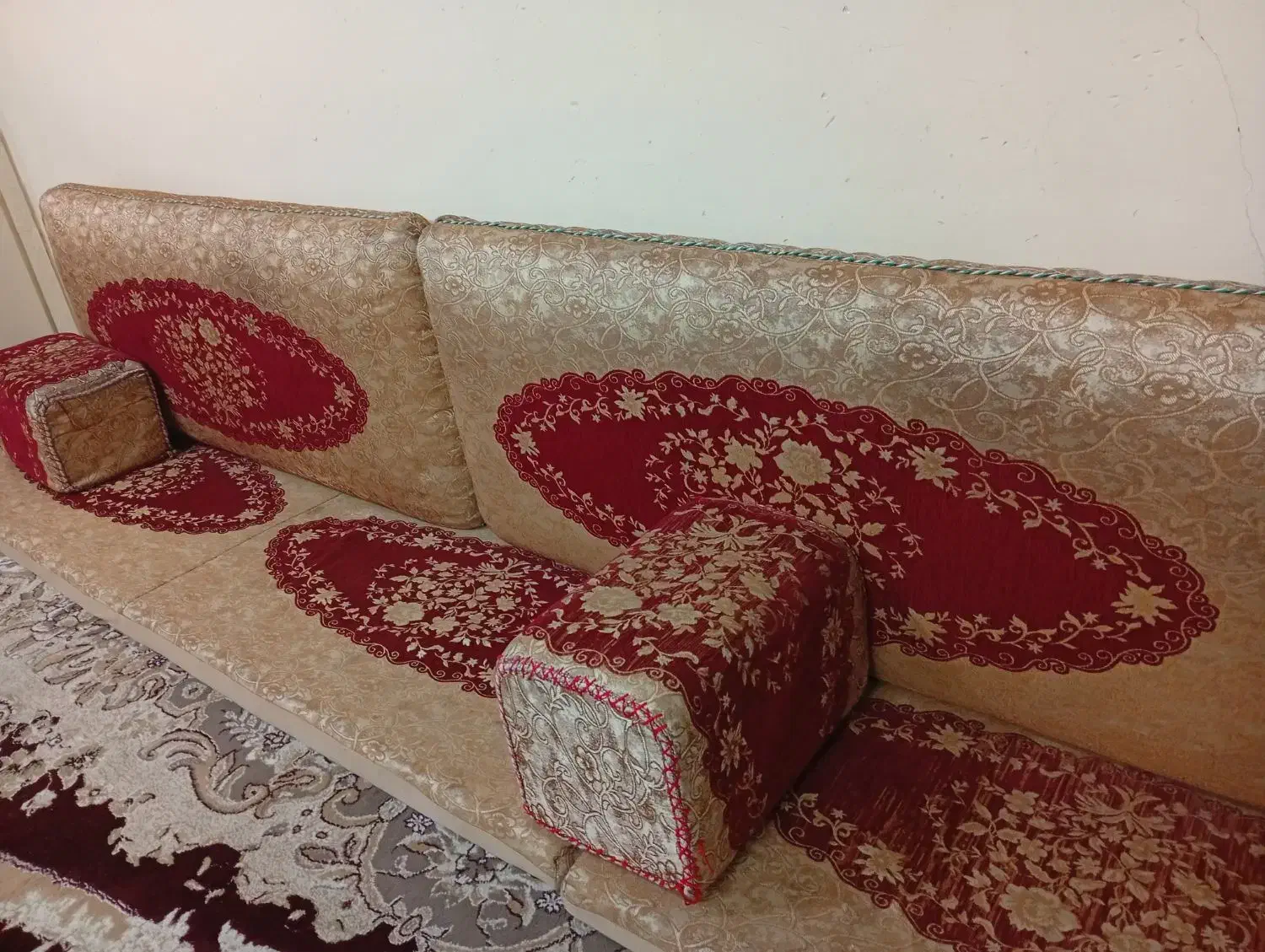 پشتی درحدنو|پشتی|اهواز, لشکرآباد|دیوار