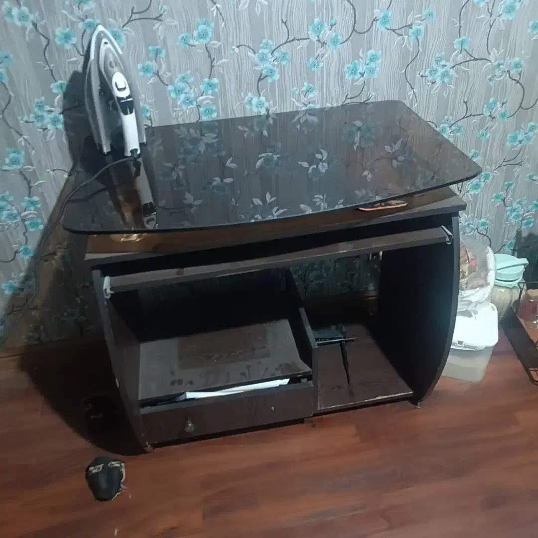 فروش میز کامپیوتر سالم|میز تحریر و کامپیوتر|شیراز, عفیف‌آباد|دیوار