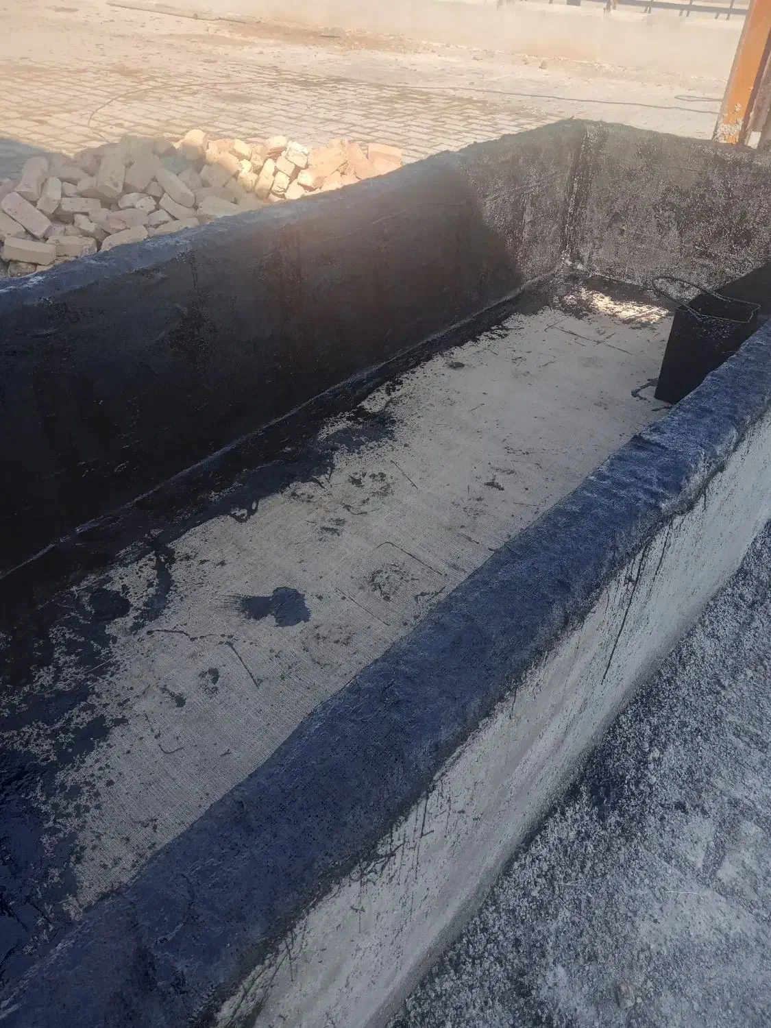 ایزوگام قیرگونی اسفالت|خدمات پیشه و مهارت|آبیک, |دیوار