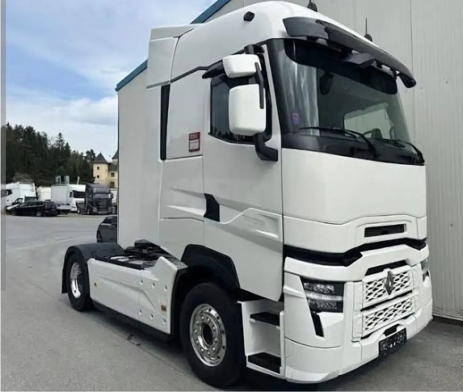 فروش  ترخیص و تامین کشنده های وارداتی از اروپا|خودرو سنگین|بازرگان, |دیوار