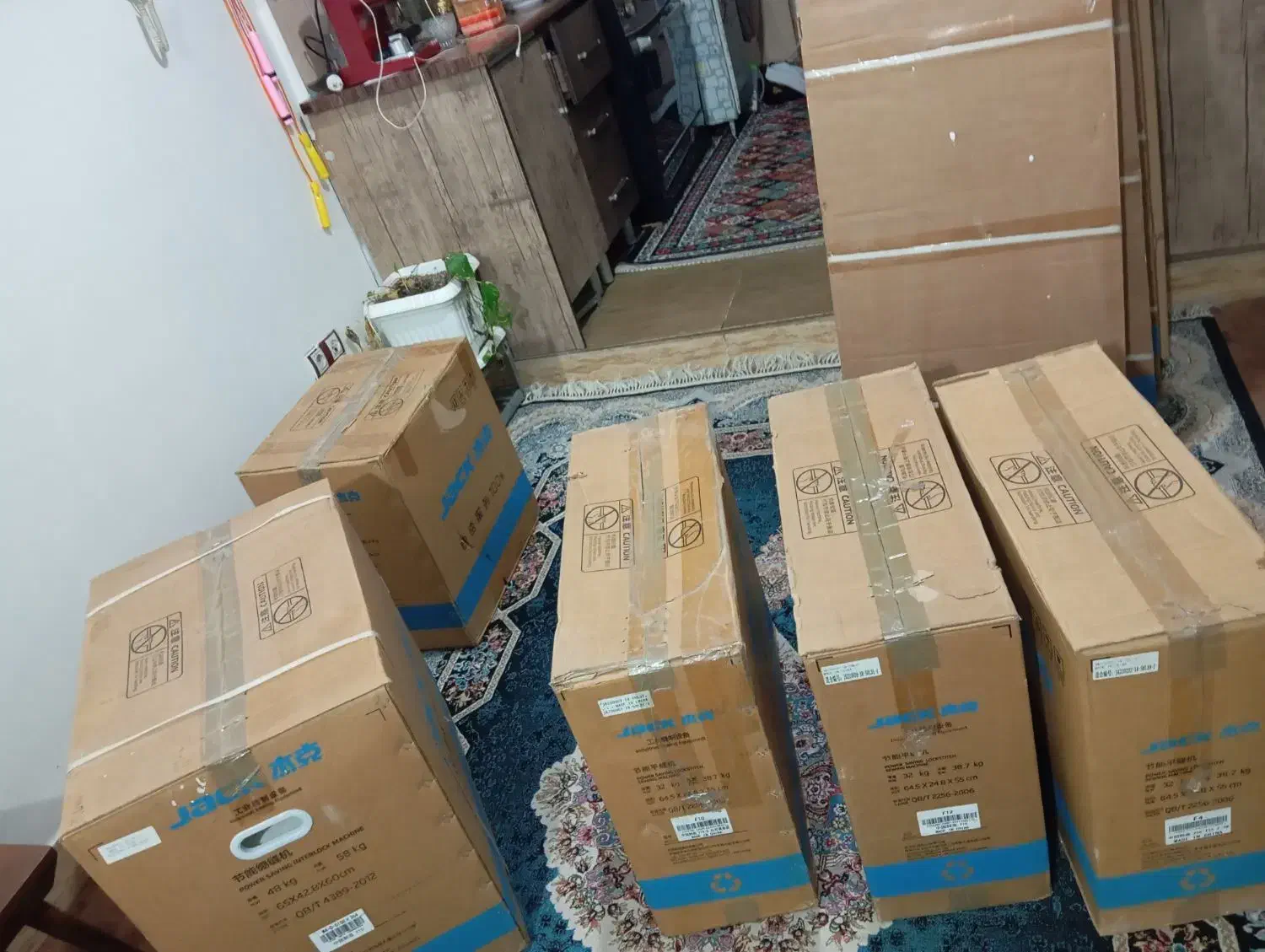 چرخ خیاطی|چرخ خیاطی و ریسندگی|قیامدشت - خاورشهر, |دیوار