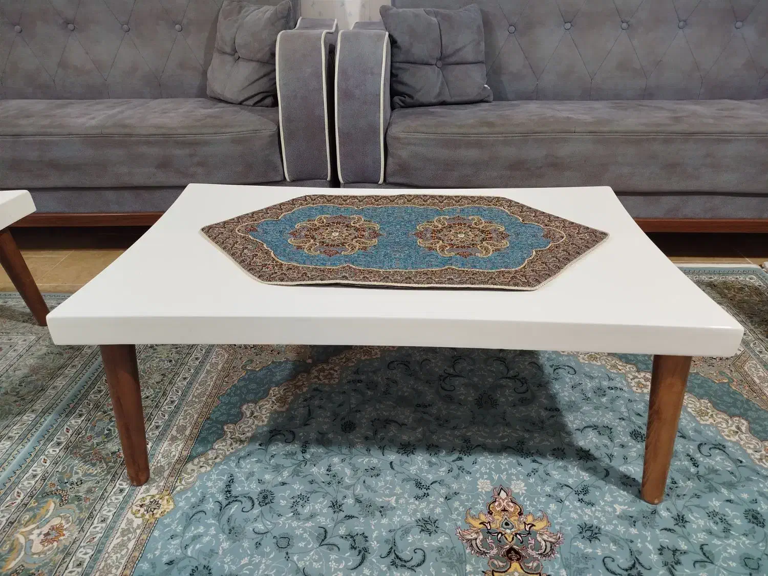 مبل ۸نفره کارکردهو سه عدد عسلی|مبلمان خانگی و میز عسلی|جوانرود, |دیوار