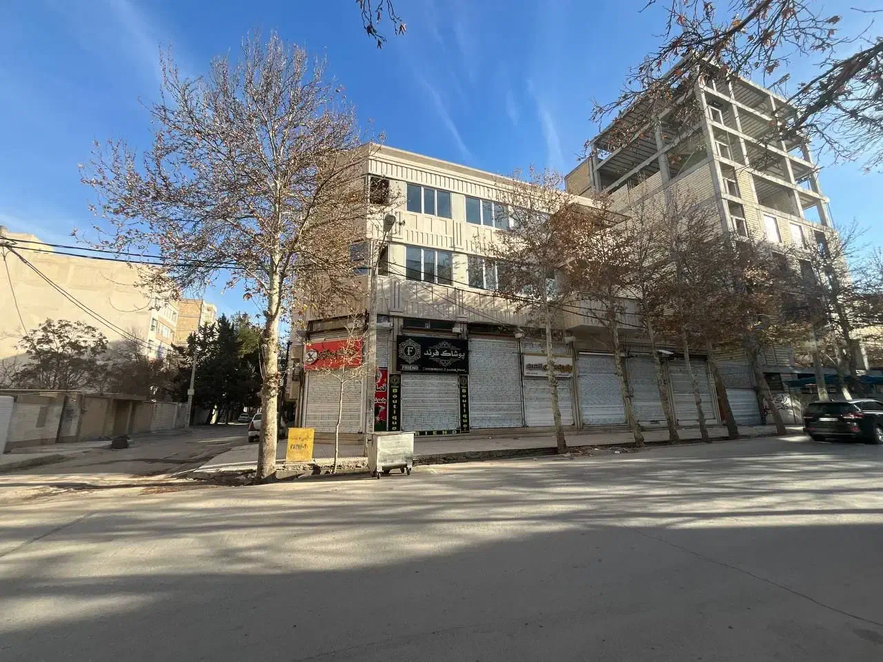 مغازه پنجاه متری بر اصلی|اجارهٔ مغازه و غرفه|کرمانشاه, |دیوار