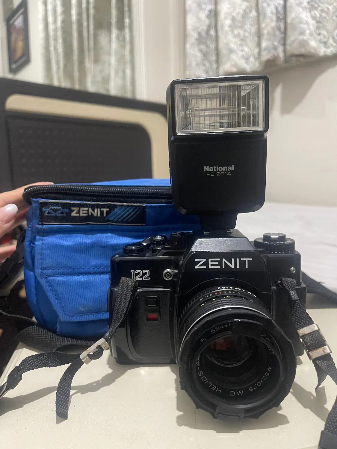 دوربین عکاسی Zenit 122 + لنز Helios + فلاشNational|دوربین عکاسی و فیلم‌برداری|تهران, ائمه اطهار|دیوار