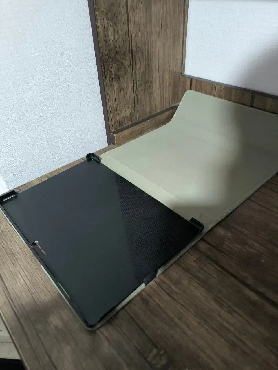 کیف کلاسوری برای تبلت مایکروسافت7 تاSurface Pro 4|لوازم جانبی موبایل و تبلت|تهران, شهرک آزمایش|دیوار