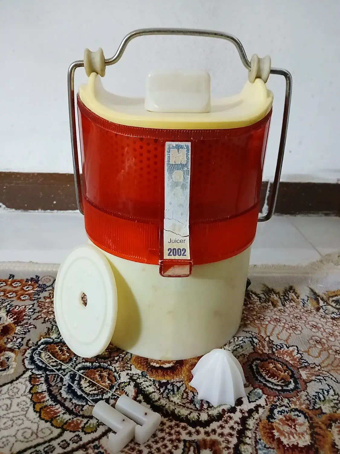 آبمیوه‌گیری|آبمیوه‌گیر و آب‌مرکبات‌گیر|تاکستان, |دیوار
