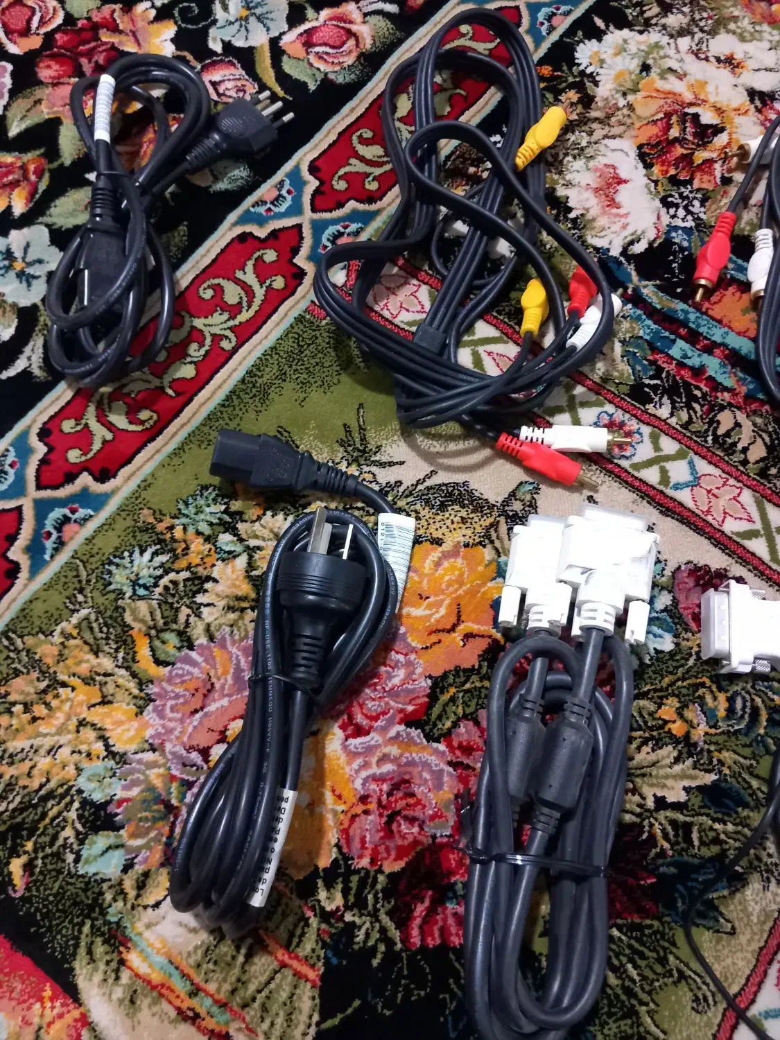 کابل کامپیوتر|قطعات و لوازم جانبی رایانه|قم, ولیعصر|دیوار