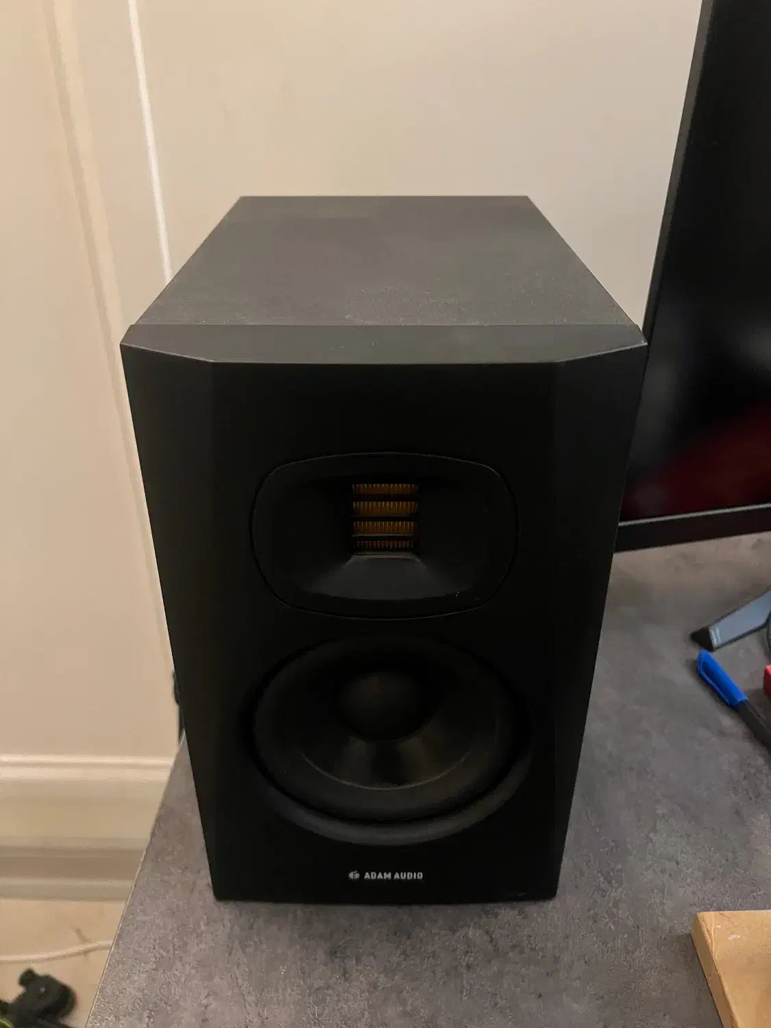 اسپیکر مانیتورینگ Adam t5v|سیستم صوتی خانگی|کرج, عظیمیه|دیوار