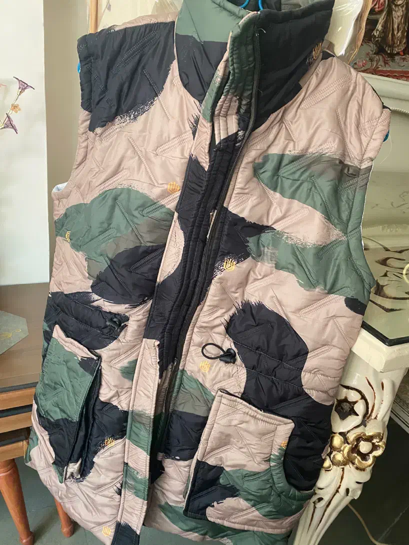 پافر نو|لباس|اردبیل, |دیوار