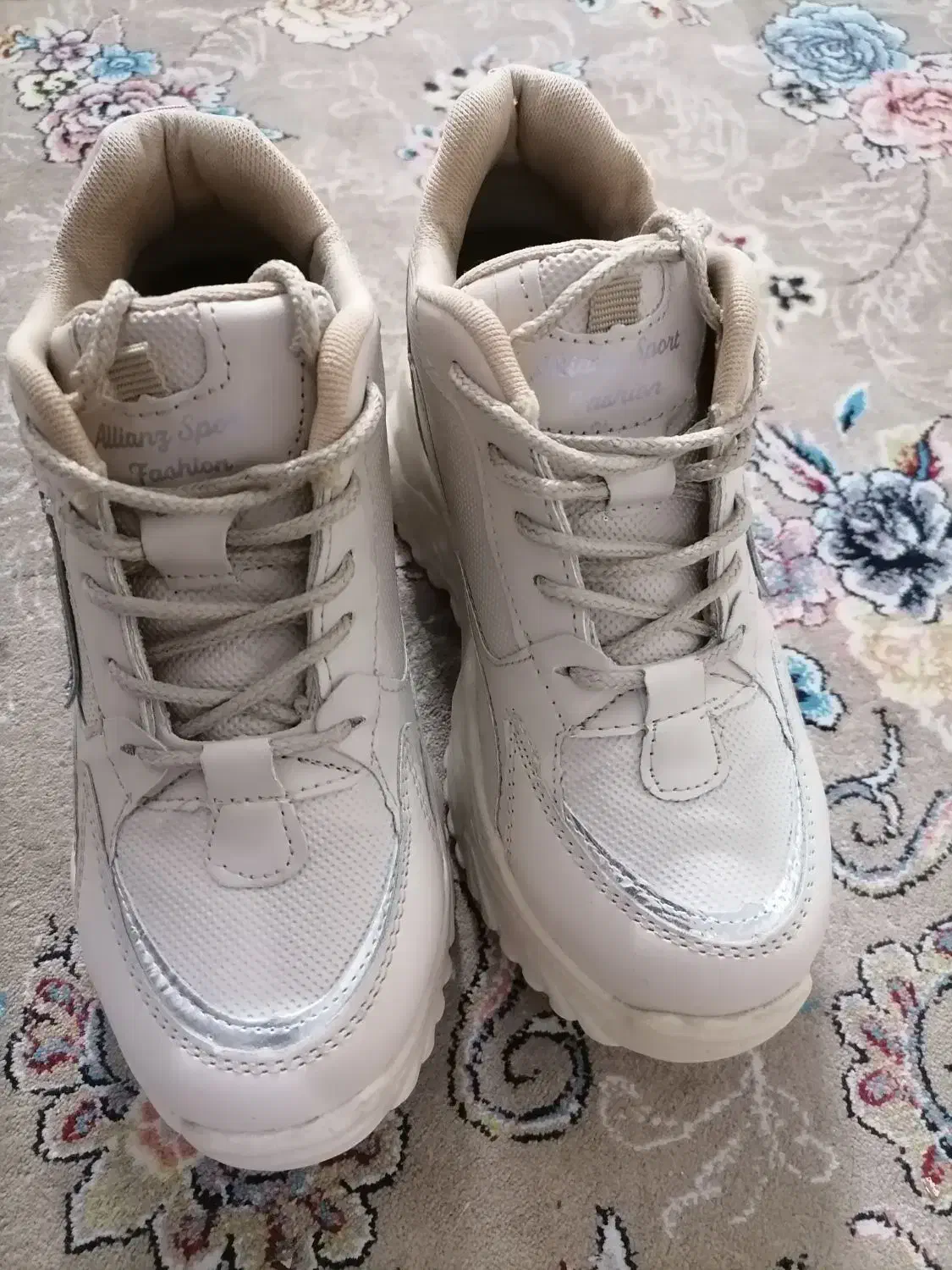 فروش کفش اسپرت|کیف، کفش، کمربند|یزد, |دیوار