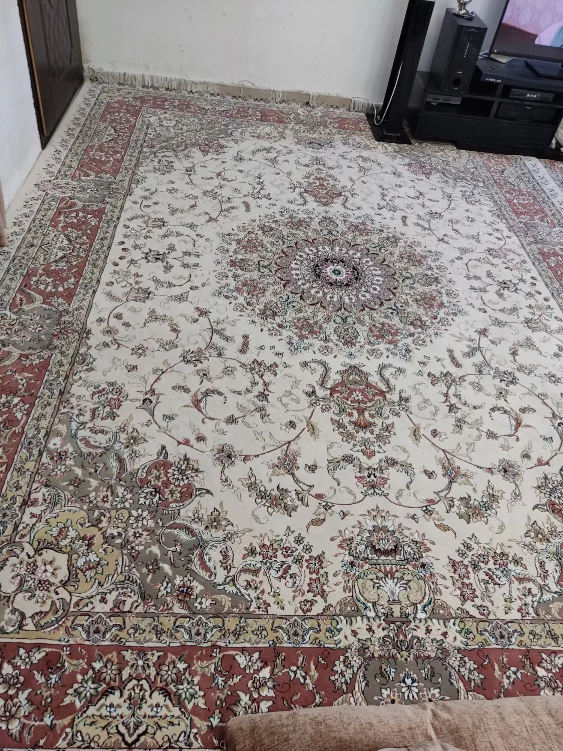 فرش 12 متری جفت تمام نخ 500 شانه پرگوشت|فرش|مشهد, خواجه ربیع|دیوار