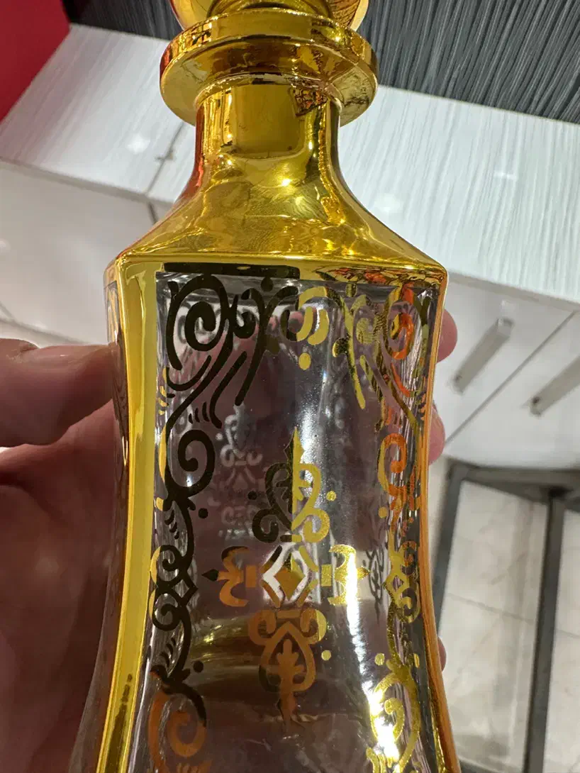 شیشه عطر|آرایشی، بهداشتی، درمانی|شاهینشهر, عطار|دیوار