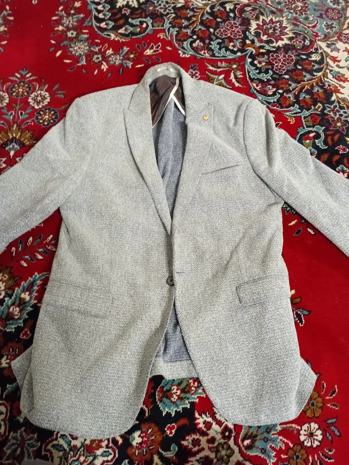 کت تک|لباس|قم, آزادگان|دیوار
