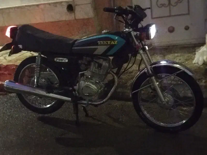 هندا ۲۰۰|موتورسیکلت|مشهد, هفت تیر (نه دره)|دیوار