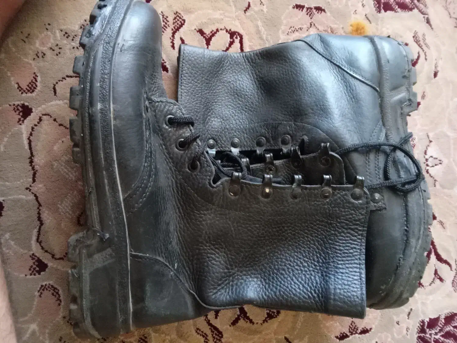 پوتین سربازی|کیف، کفش، کمربند|بالا ولایت, |دیوار